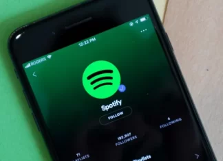 Miksi Spotify keskeyttää kappaleita? Näin se korjataan