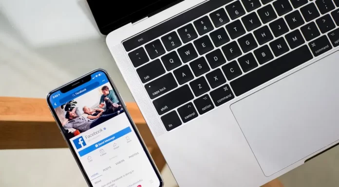 Kuinka päivittää Facebook-profiili ilman lähettämistä